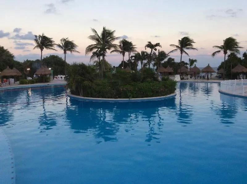 Apartman Bahia Principe & Golf Residences Tulum Mexikó